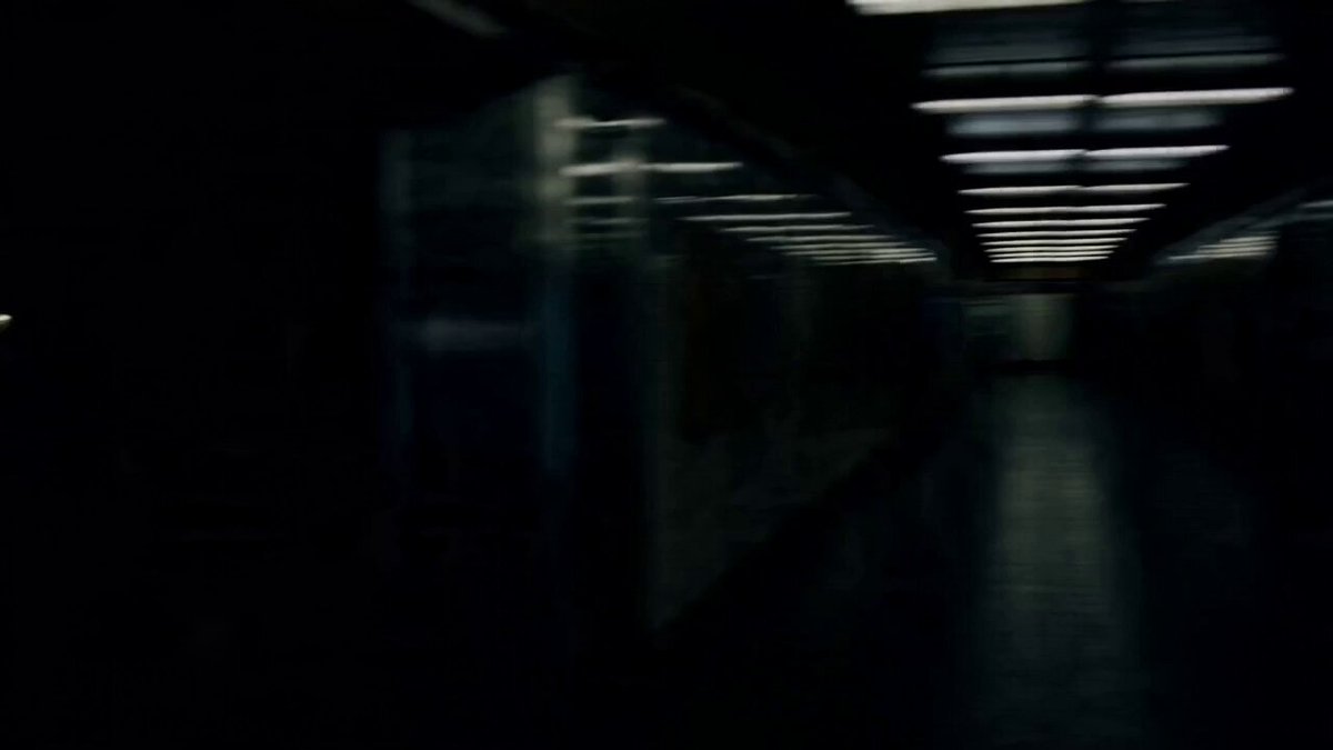 J-Horror-U-Bahn-Szene