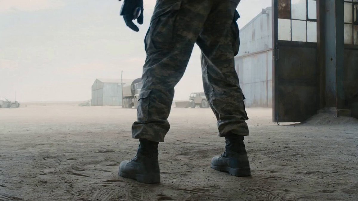 VFX de Transformação de Soldado de Ficção Científica