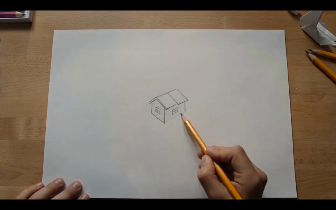 Animation en papier d'une maison en origami