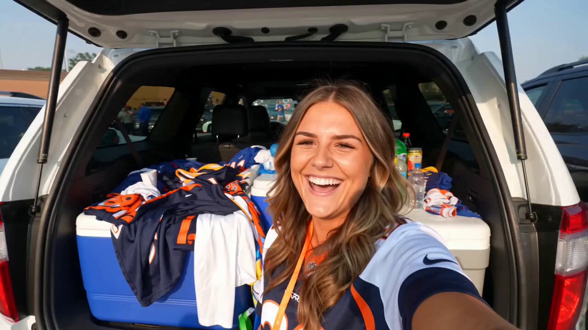 Smartphone-Tailgate-Party-Montage