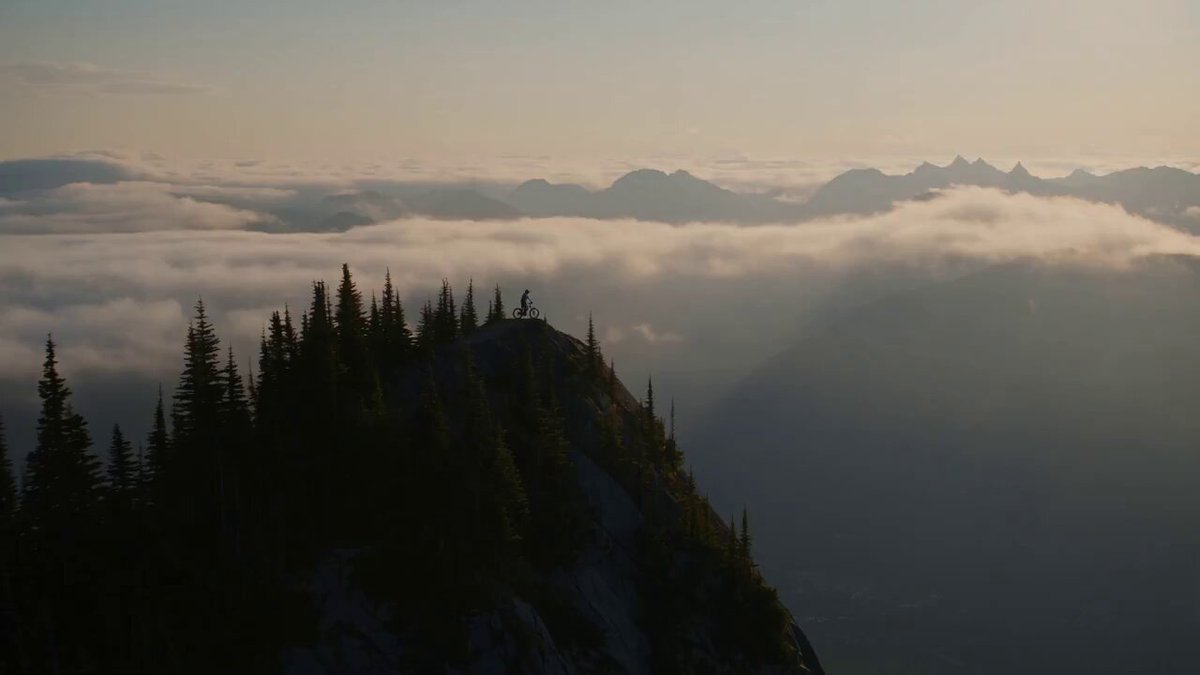 Filmische Mountainbike-Sequenz