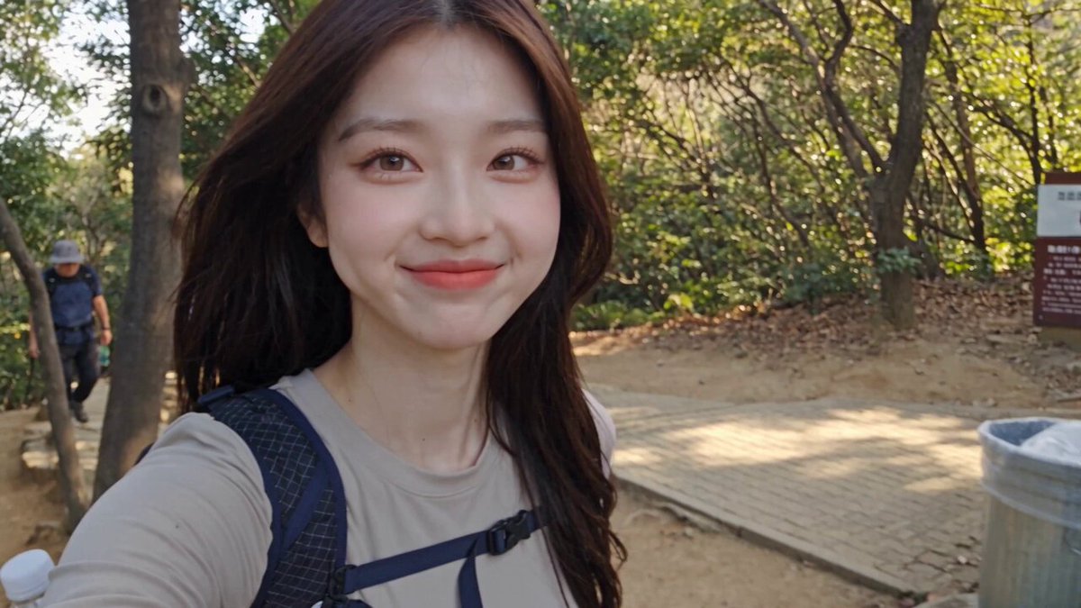 한국인 여성의 등산 브이로그