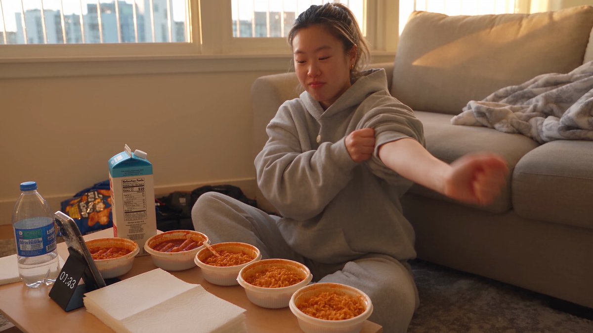 Handheld-Vlog: Spicy-Food-Challenge