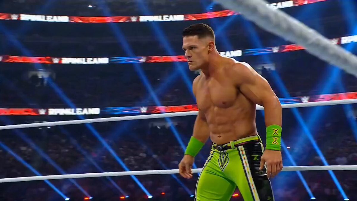 Kinematischer WWE-Wrestling-Kampf mit schockierender Wendung