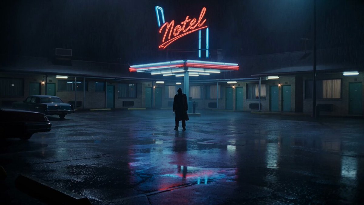 Cinematic Horror Motel Figur
